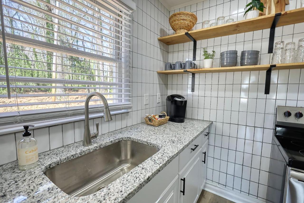 Coastal Cottage 1/2 Mile From Covington Square エクステリア 写真