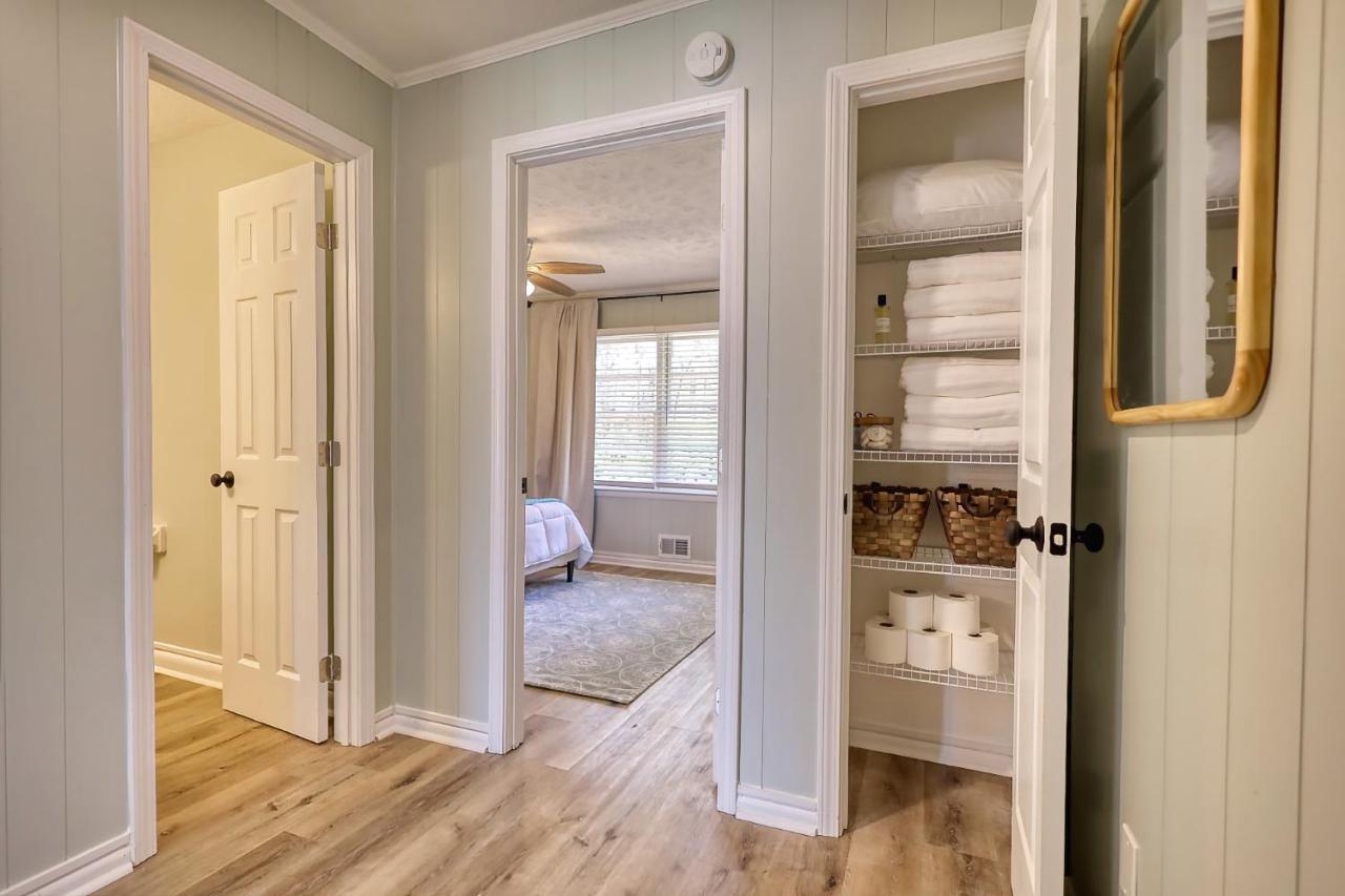 Coastal Cottage 1/2 Mile From Covington Square エクステリア 写真