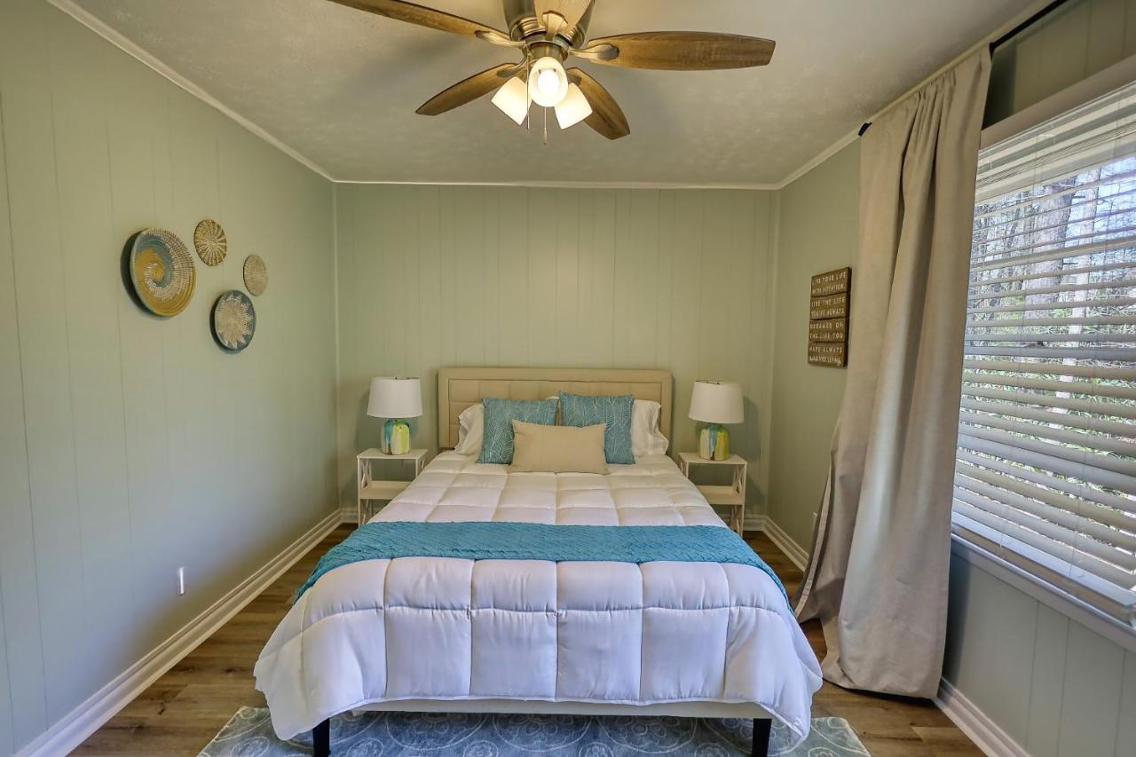 Coastal Cottage 1/2 Mile From Covington Square エクステリア 写真