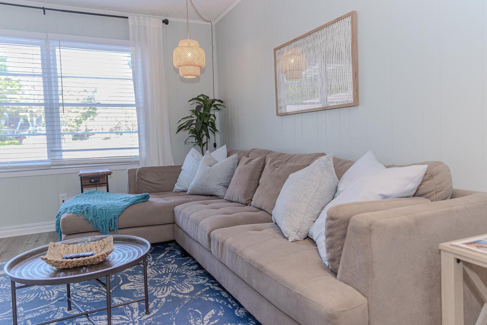 Coastal Cottage 1/2 Mile From Covington Square エクステリア 写真